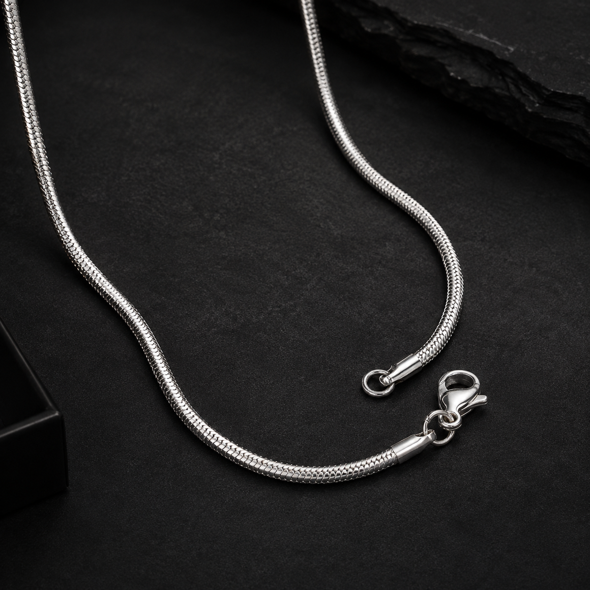 SNAKE VENOM CHAIN