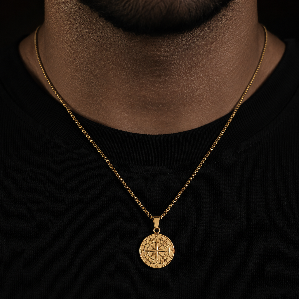 BLACK PEARL COMPASS PENDANT