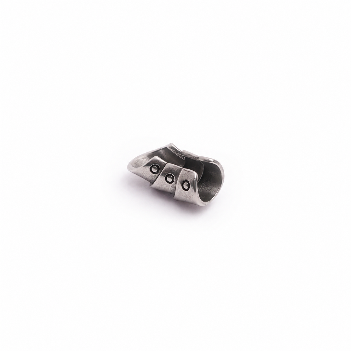SILVER CROISSANT CUFF