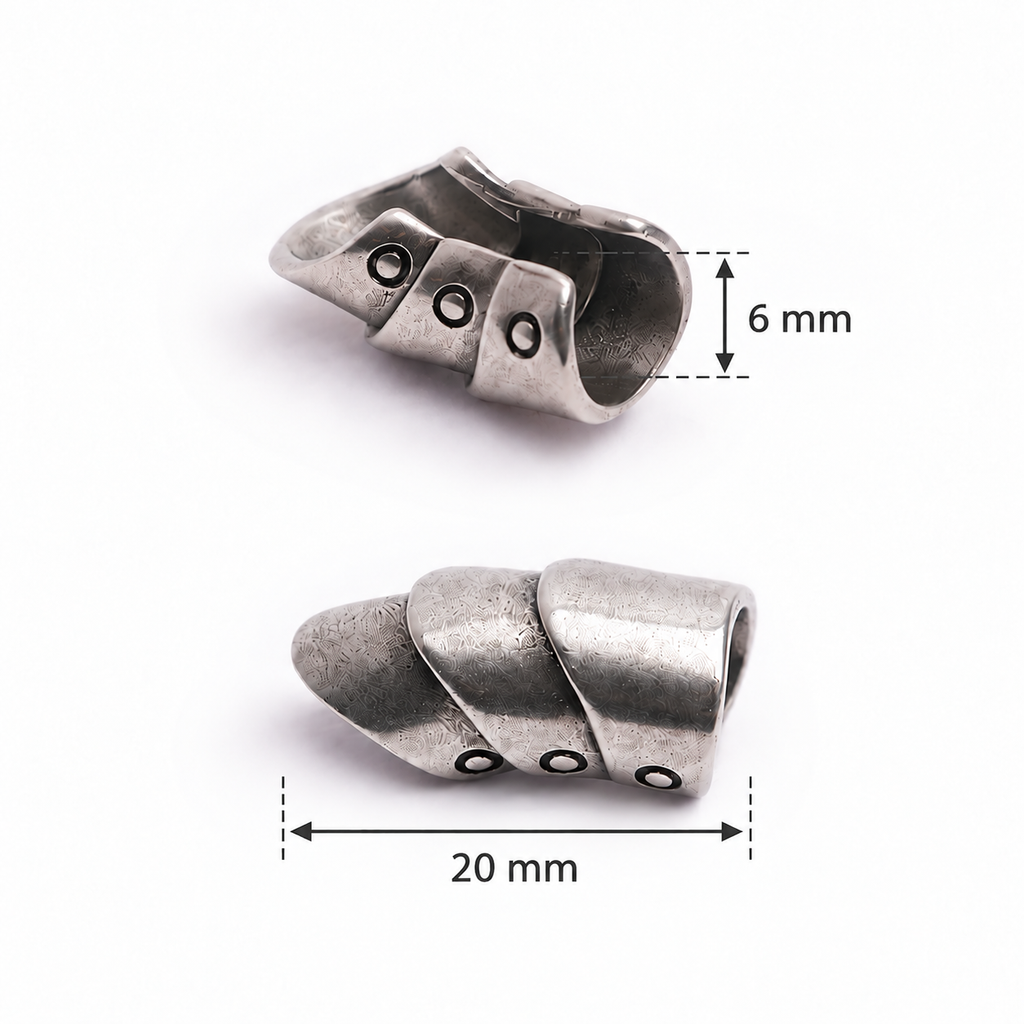 SILVER CROISSANT CUFF